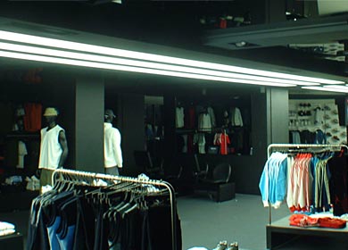 <h3>Adidas Store - Oxford Street - London
</h3>